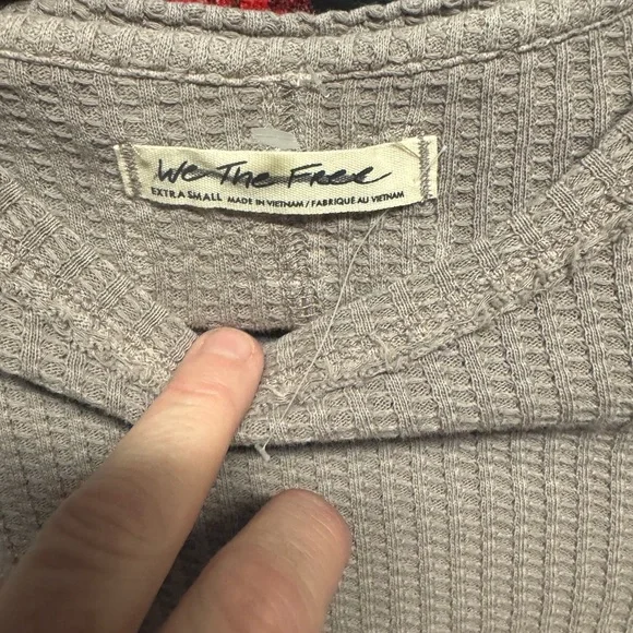 We The Free Roll With It Thermal - Cashmere Size XS NWOT Retail $48 - Picture 7 of 7